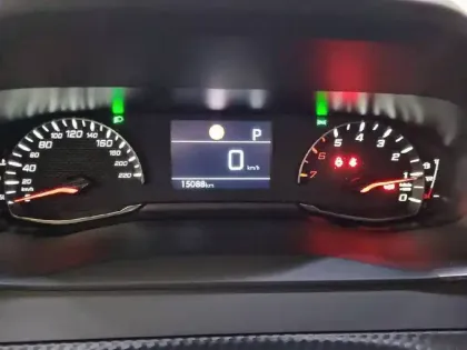 Photo 9 Peugeot 208  PureTech 100 S&S EAT8