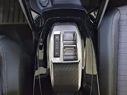 Photo 13 Peugeot 208  PureTech 100 S&S EAT8