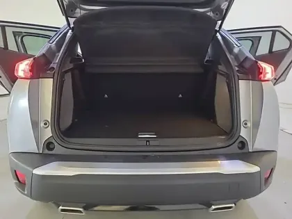 Photo 5 Peugeot 2008  PureTech 130 S&S EAT8