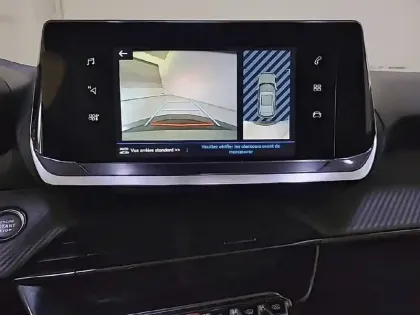 Photo 19 Peugeot 2008  PureTech 130 S&S EAT8