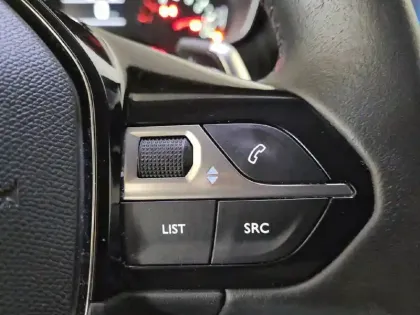 Photo 28 Peugeot 2008  PureTech 130 S&S EAT8