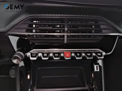 Photo 15 Peugeot 208  PureTech 75 S&S BVM5