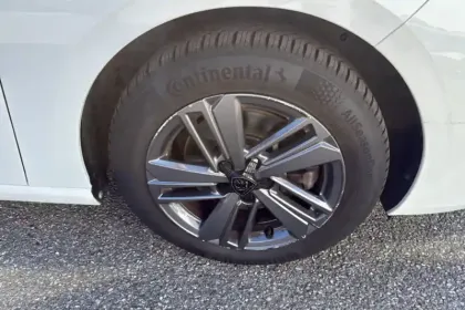 Photo 13 Peugeot 308  BlueHDi 130ch S&S EAT8