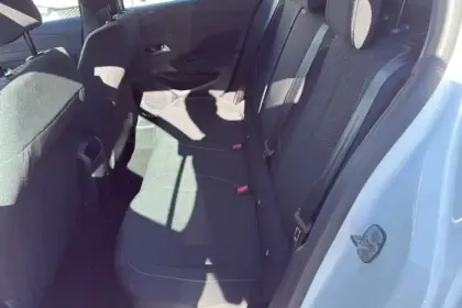 Photo 10 Peugeot 308  BlueHDi 130ch S&S EAT8