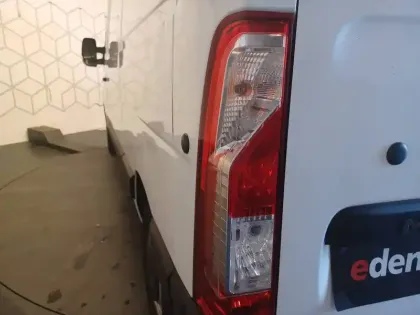 Photo 37 Renault Master  FGN TRAC F3300 L2H2 BLUE DCI 135