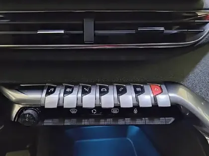 Photo 24 Peugeot 3008  Puretech 130ch S&S EAT8