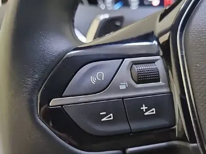 Photo 28 Peugeot 3008  Puretech 130ch S&S EAT8