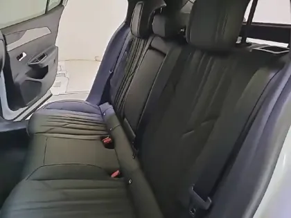 Photo 11 Peugeot 408  PureTech 130 ch S&S EAT8