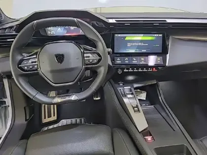 Photo 7 Peugeot 408  PureTech 130 ch S&S EAT8