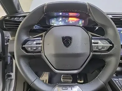 Photo 8 Peugeot 408  PureTech 130 ch S&S EAT8