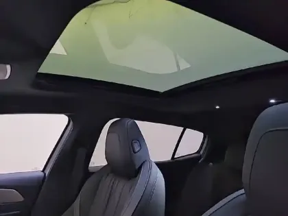 Photo 35 Peugeot 408  PureTech 130 ch S&S EAT8