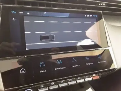 Photo 23 Peugeot 308  BlueHDi 130ch S&S EAT8