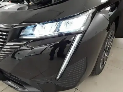 Photo 15 Peugeot 308  BlueHDi 130ch S&S EAT8