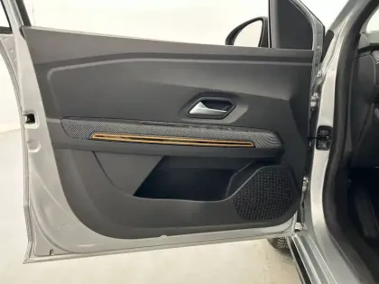 Photo 10 Dacia Sandero  ECO-G 100 - 22