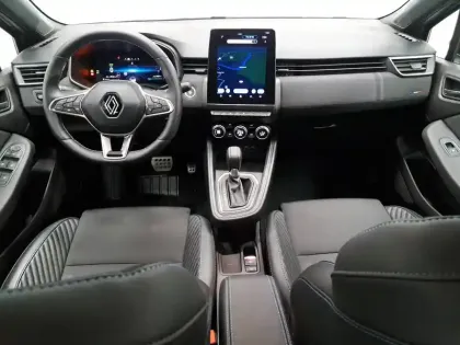 Photo 41 Renault Clio  E-Tech full hybrid 145