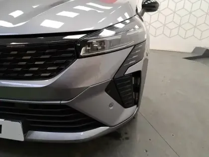 Photo 9 Renault Clio  E-Tech full hybrid 145