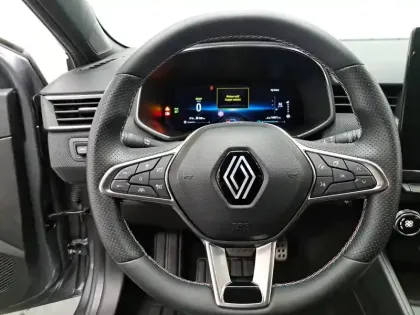 Photo 32 Renault Clio  E-Tech full hybrid 145