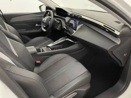 Photo 26 Peugeot 308  PHEV 180 e-EAT8