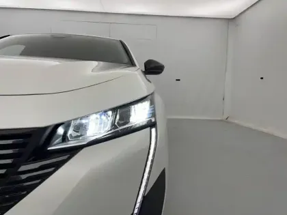 Photo 28 Peugeot 308  PHEV 180 e-EAT8