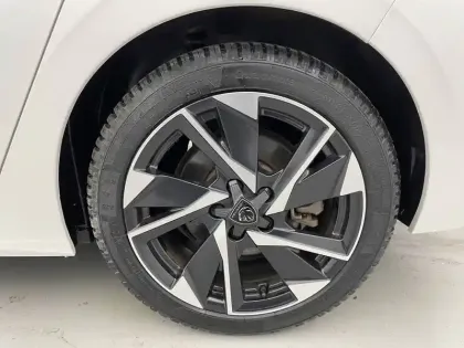 Photo 15 Peugeot 308  PHEV 180 e-EAT8