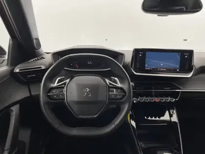 Photo 21 Peugeot 2008  PureTech 130 S&S EAT8