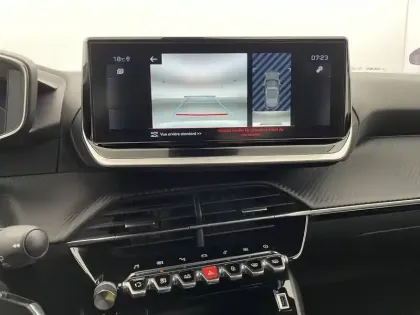 Photo 23 Peugeot 2008  PureTech 130 S&S EAT8