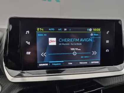 Photo 16 Peugeot 2008  Electrique 136 ch