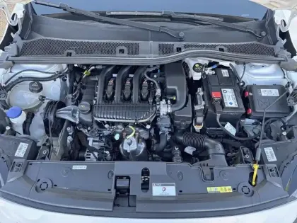 Photo 6 Peugeot 208  PureTech 75 S&S BVM5 Active Pack