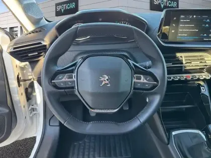 Photo 11 Peugeot 208  PureTech 75 S&S BVM5 Active Pack