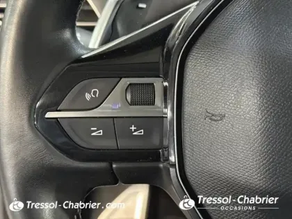 Photo 18 Peugeot 3008  Puretech 130ch S&S EAT8 Allure