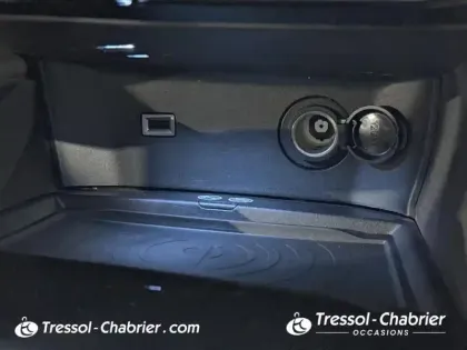 Photo 12 Peugeot 3008  Puretech 130ch S&S EAT8 Allure