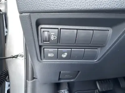 Photo 13 Toyota Yaris Gén. IV Ph1 NG Collection 5