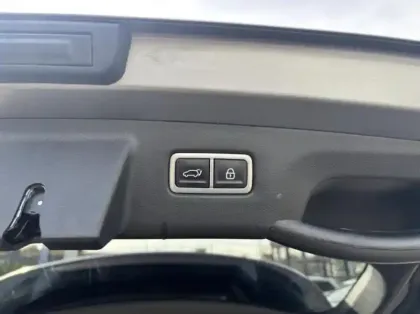 Photo 11 Kia Sorento  1.6 T-GDi 265ch PHEV Design BVA6 4x4 7 places