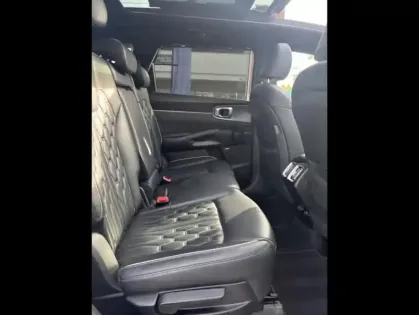 Photo 12 Kia Sorento  1.6 T-GDi 265ch PHEV Design BVA6 4x4 7 places