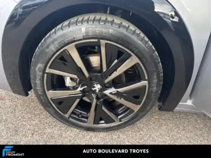 Photo 14 Peugeot 208 Gén. II Ph1 NG GT 5