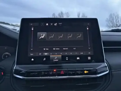 Photo 11 Jeep Compass  1.5 Turbo T4 130ch MHEV Altitude 4x2 BVR7