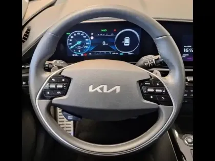 Photo 16 Kia Niro  1.6 GDi 129ch HEV Premium DCT6