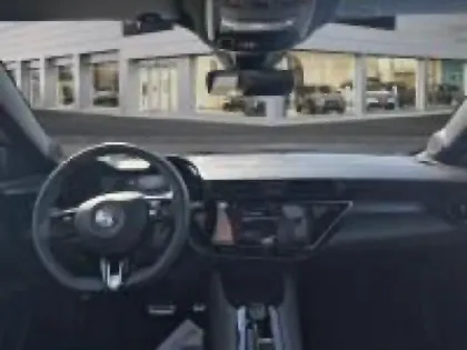 Photo 11 Alfa Romeo Junior  1.2 Ibrida 136ch Speciale DCT6