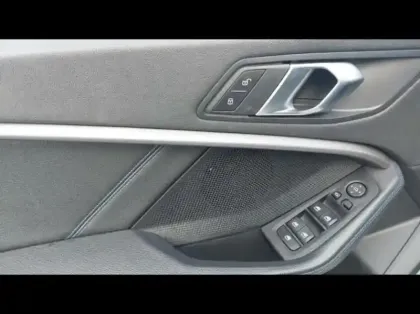 Photo 13 BMW Serie 1 Série 1 118iA 136ch M Sport DKG7