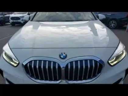 Photo 12 BMW Serie 1 Série 1 118iA 136ch M Sport DKG7