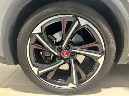 Photo 13 DS Ds 7  Crossback E-TENSE 225ch Performance Line +