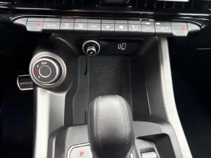 Photo 12 Alfa Romeo Tonale  1.5 Hybrid 130ch Sprint TCT