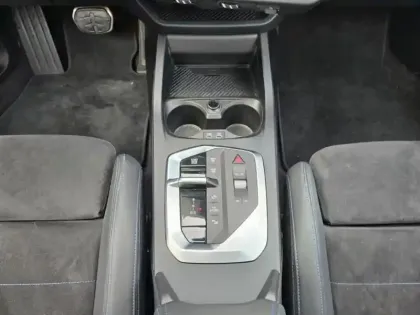 Photo 12 BMW Serie 1 Série 1 120dA 163ch M Sport DKG7