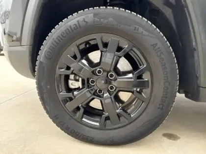 Photo 7 Jeep Compass  1.3 Turbo T4 240ch PHEV 4xe Overland AT6 eAWD