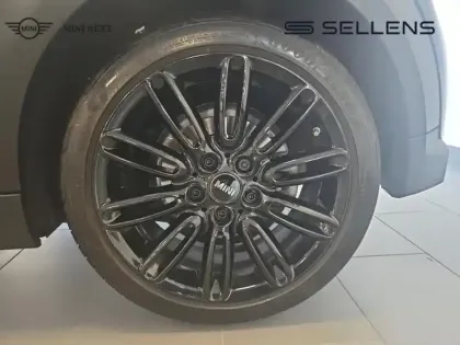 Photo 7 Mini Mini  Cooper 136ch  Edition Camden BVA7