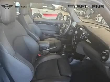 Photo 8 Mini Mini  Cooper 136ch  Edition Camden BVA7