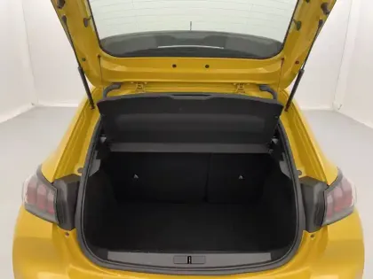 Photo 32 Peugeot 208  Electrique 50 kWh 136ch