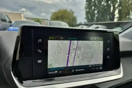 Photo 18 Peugeot 208  Electrique 50 kWh 136ch