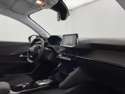 Photo 46 Peugeot 208  Electrique 50 kWh 136ch