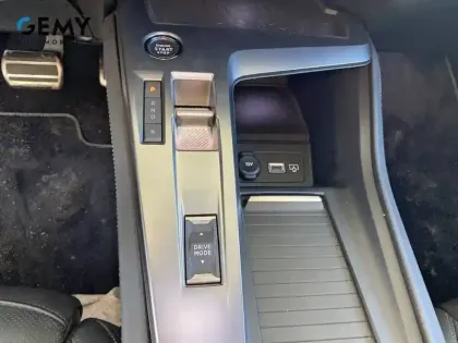 Photo 14 Peugeot 308  PHEV 225 e-EAT8